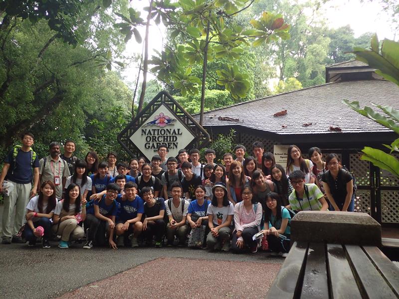 Group photo at National Orchid Garden Sinapore